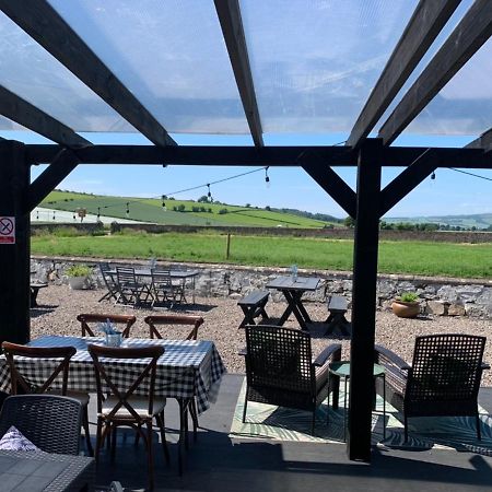 Pitlessie Inn And Pantry Cupar Exteriör bild